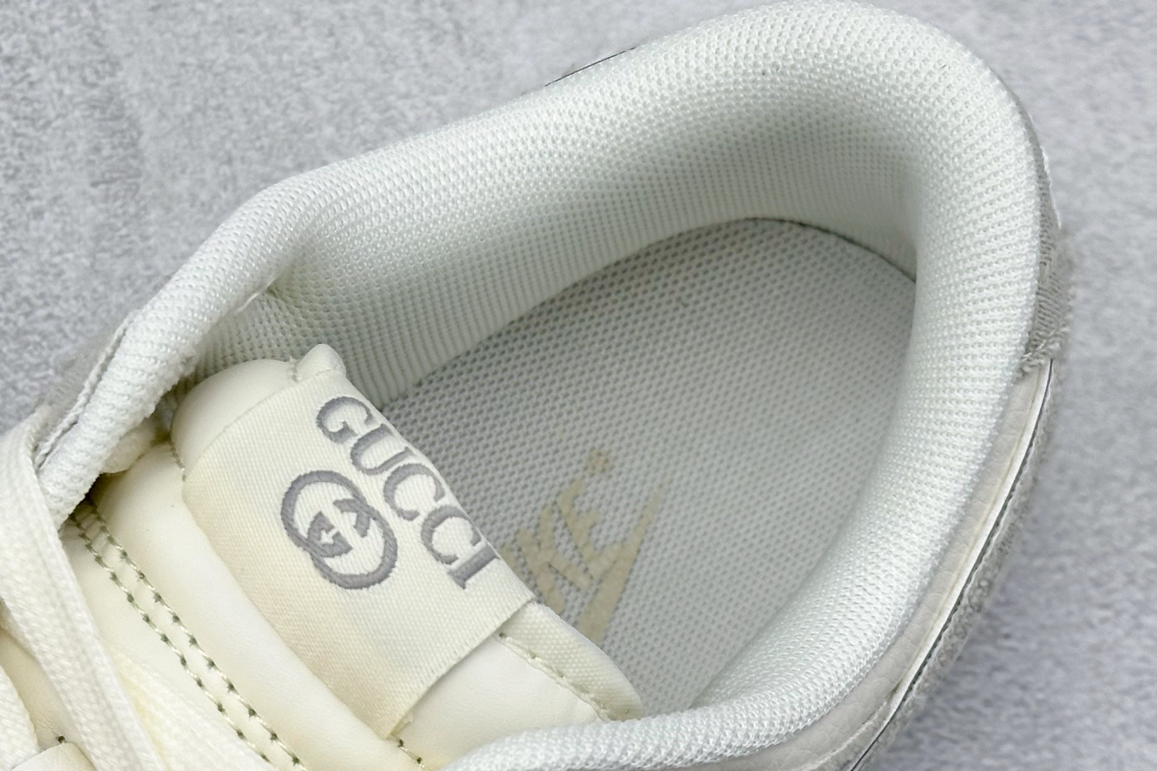 Nike SB Dunk Low x GUCCI 灰白 XD1588-212