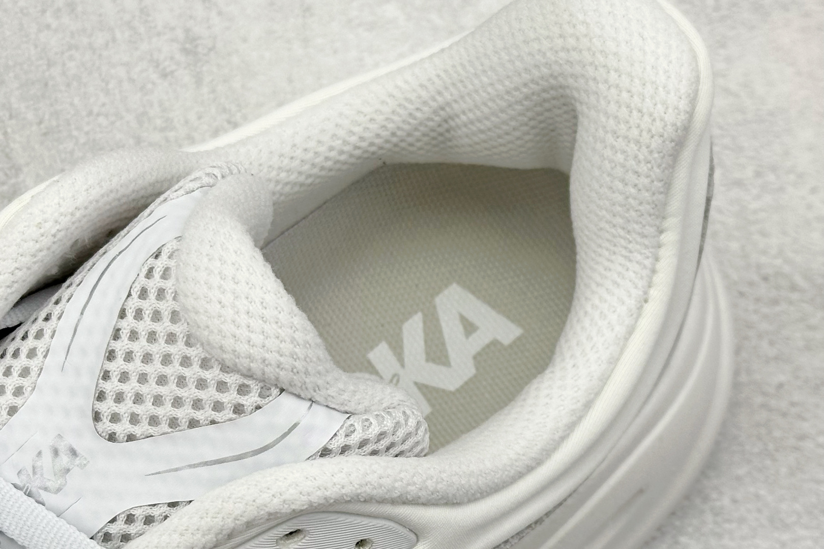 BF版 HOKA ONE ONE Bondi 9 柔软舒适防滑耐磨 低帮 休闲跑步鞋 1162013