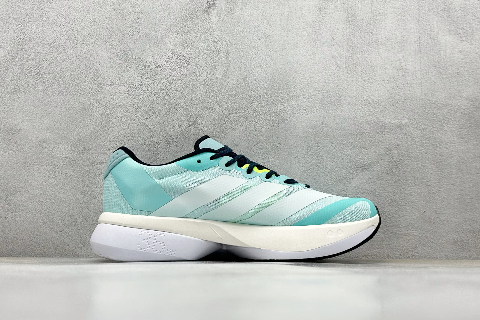 Adidas Adizero Boston 13 轻盈跑鞋 JS4945