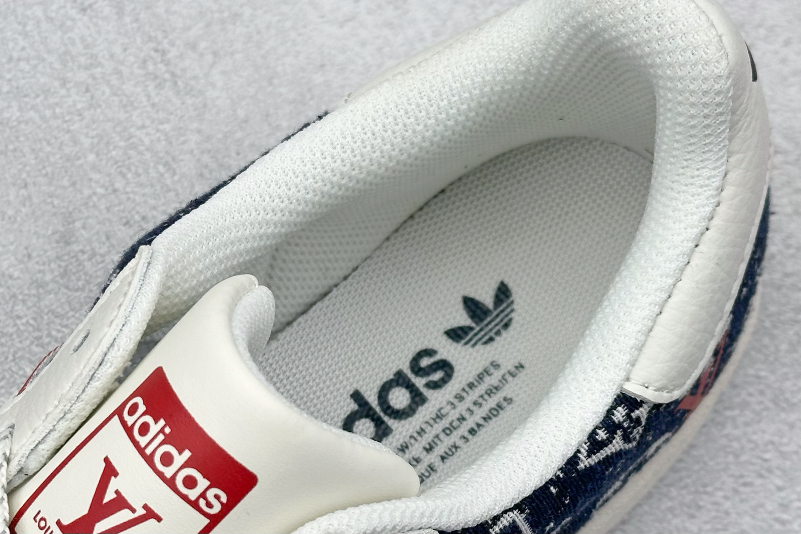 AD Originals Superstar x Louis Vuitton 黑白红 JY8910