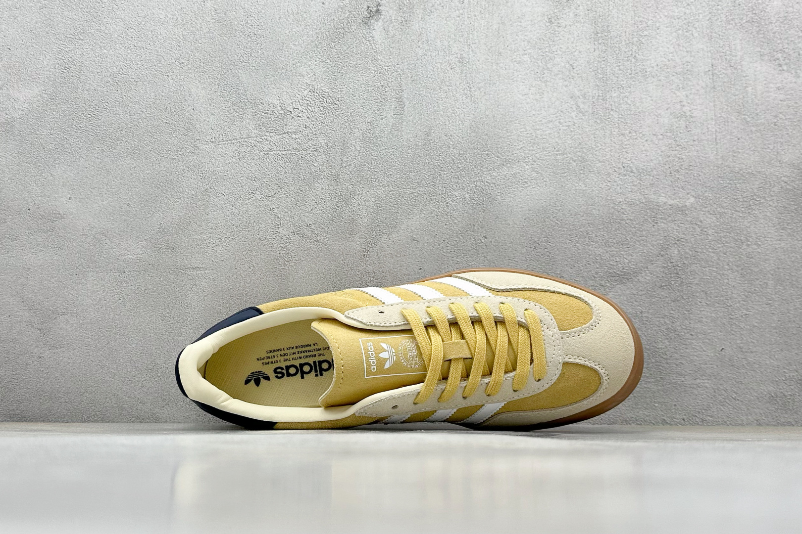 AD Original Gazelle Indoor Trainers 瞪羚室内鞋系列低帮复古百搭休闲运动德训风板鞋 JI3523