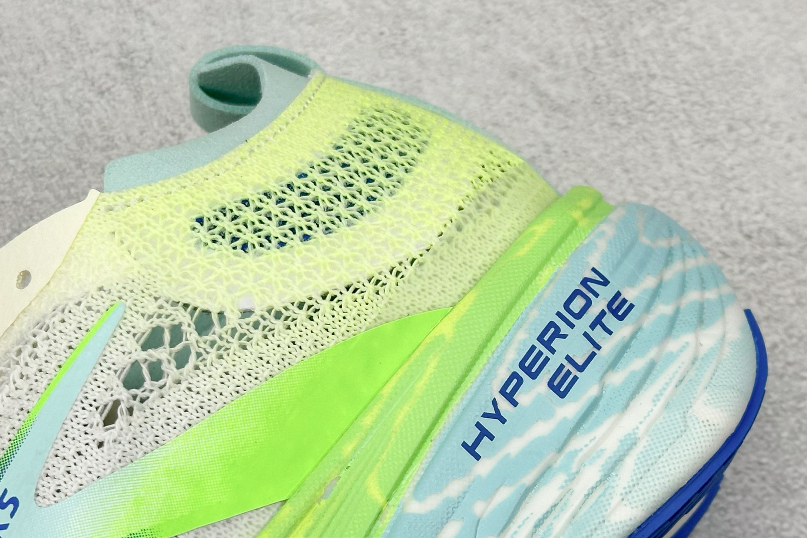Brooks Hyperion Elite 4 布鲁克斯龙卷风4 休闲透气缓震运动鞋 100053 1D 134