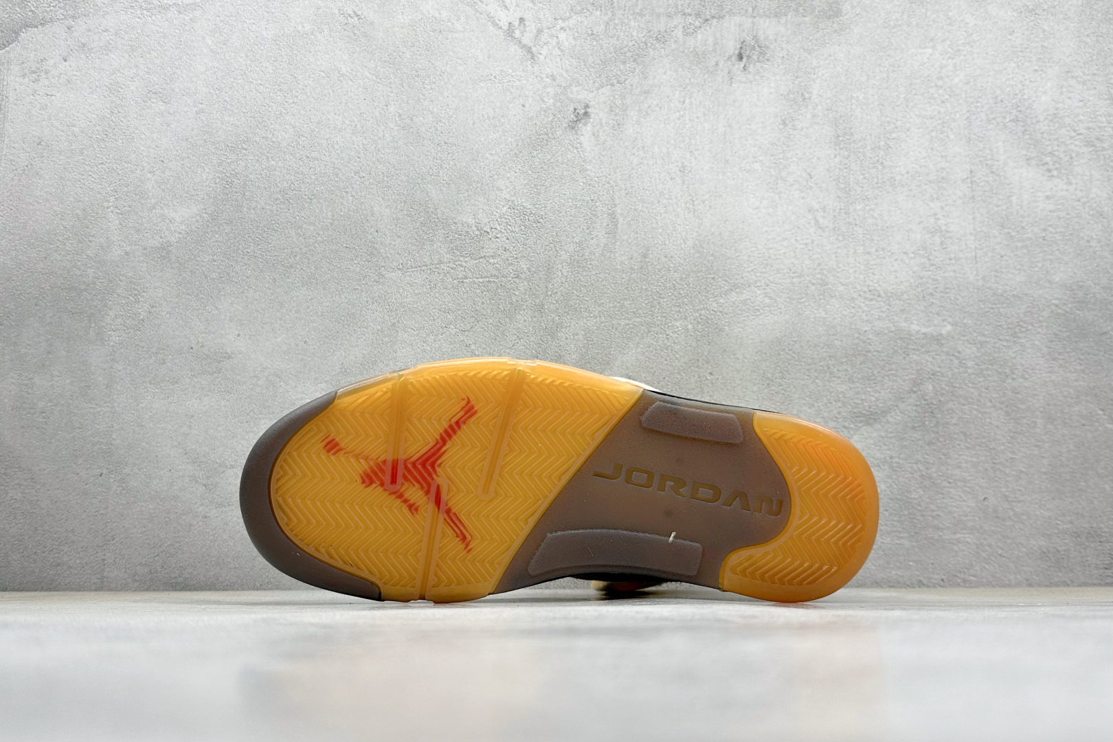 KW版 Off-White x Air Jordan Retro AJ5 OW联名奶黄蝉翼 DH8565-100