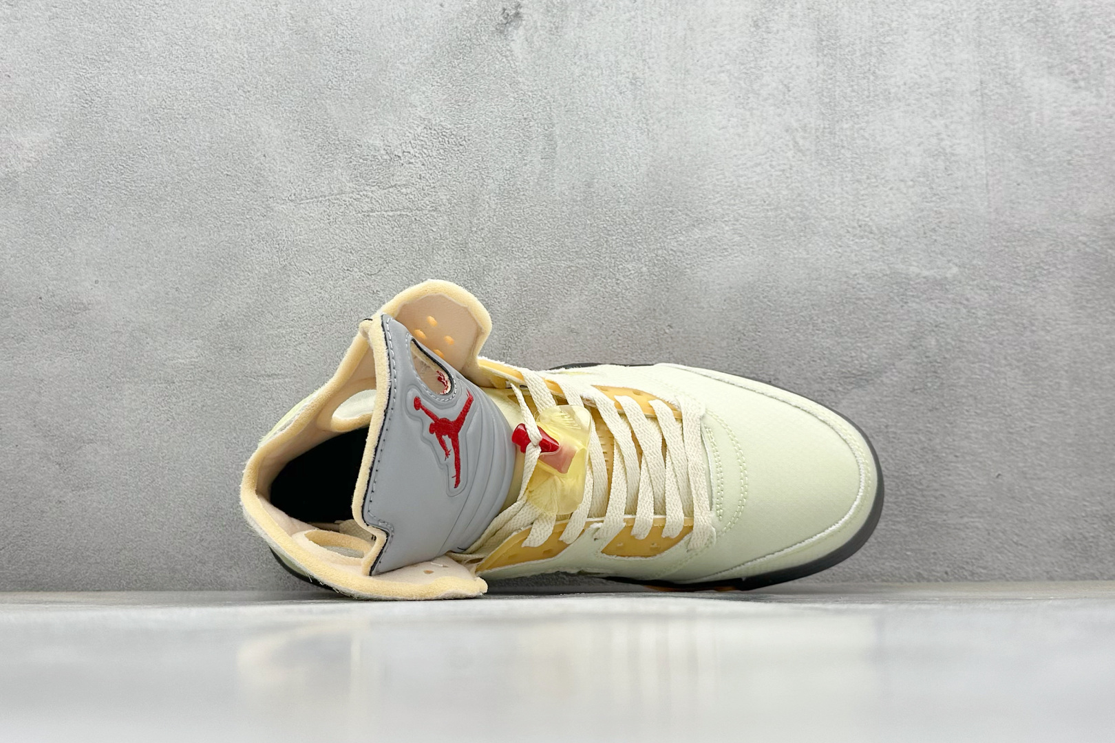 KW版 Off-White x Air Jordan Retro AJ5 OW联名奶黄蝉翼 DH8565-100