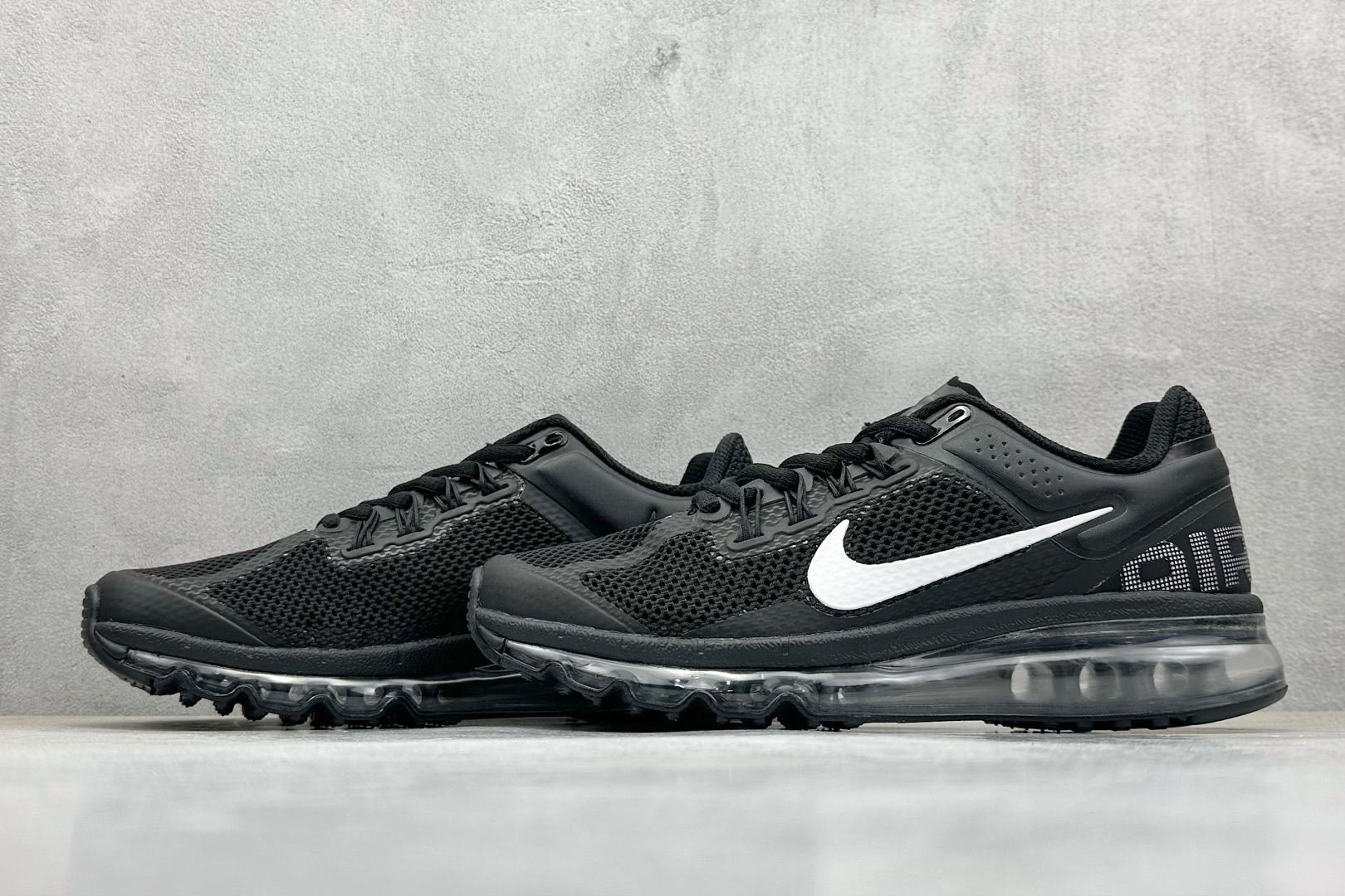YH版 NIKE Air Max 2013 耐克复古透气网布 全掌气垫 缓震跑步鞋 554886-108
