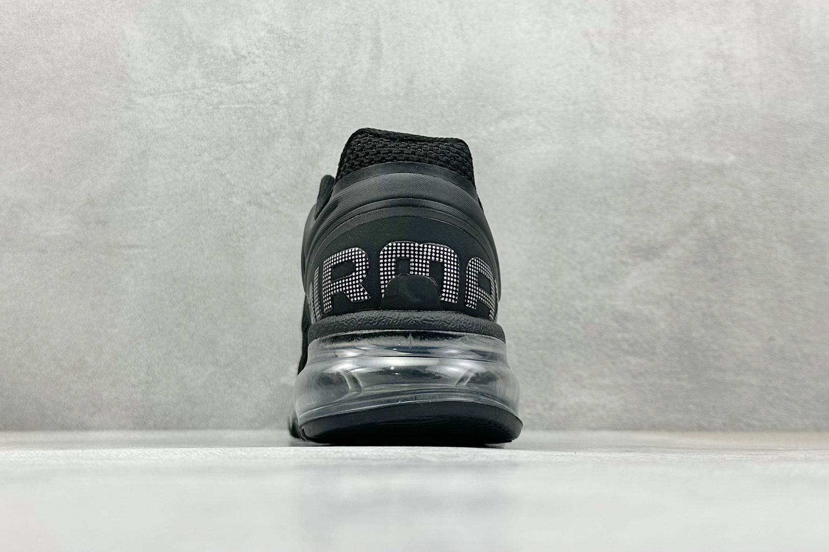 YH版 NIKE Air Max 2013 耐克复古透气网布 全掌气垫 缓震跑步鞋 554886-108