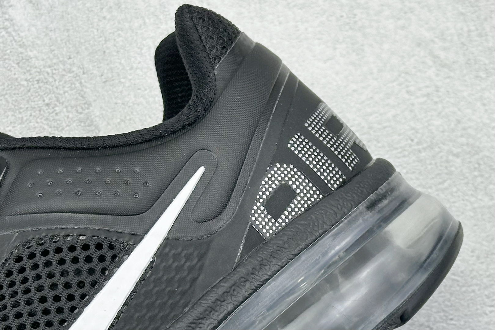 YH版 NIKE Air Max 2013 耐克复古透气网布 全掌气垫 缓震跑步鞋 554886-108
