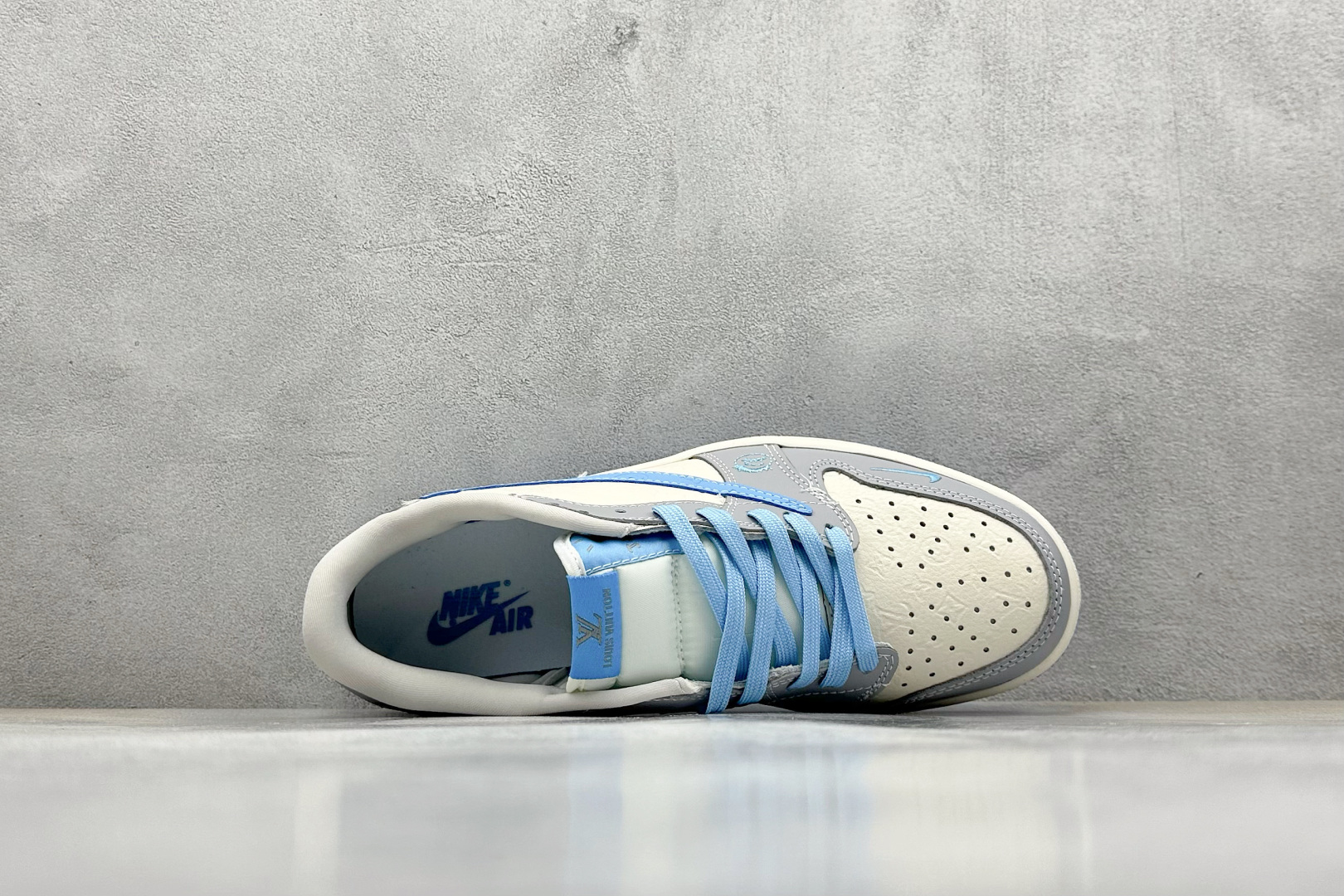 Travis Scott x Fragment Design x Air Jordan 1 Low OG SP AJ1 LV联名 灰蓝勾 低帮文化休闲板鞋 XS2024-059