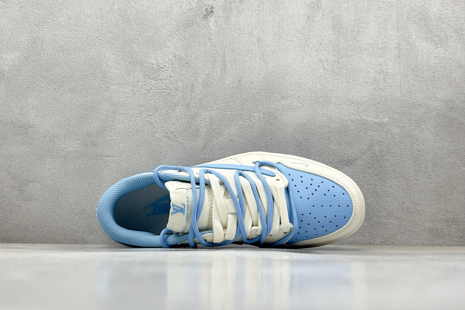 Travis Scott x Fragment Design x Air Jordan 1 Low OG SP AJ1 LV联名 天蓝抽绳 低帮文化休闲板鞋 DM6868-107
