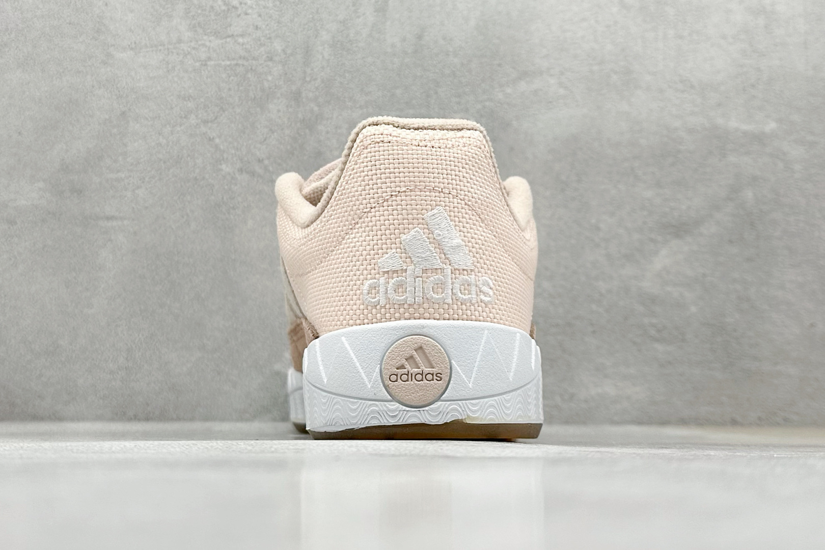 TG版 Adidas Adimatic Low 马蒂奇系列低帮 复古鲨鱼面包鞋运动休闲滑板板鞋 HQ6909