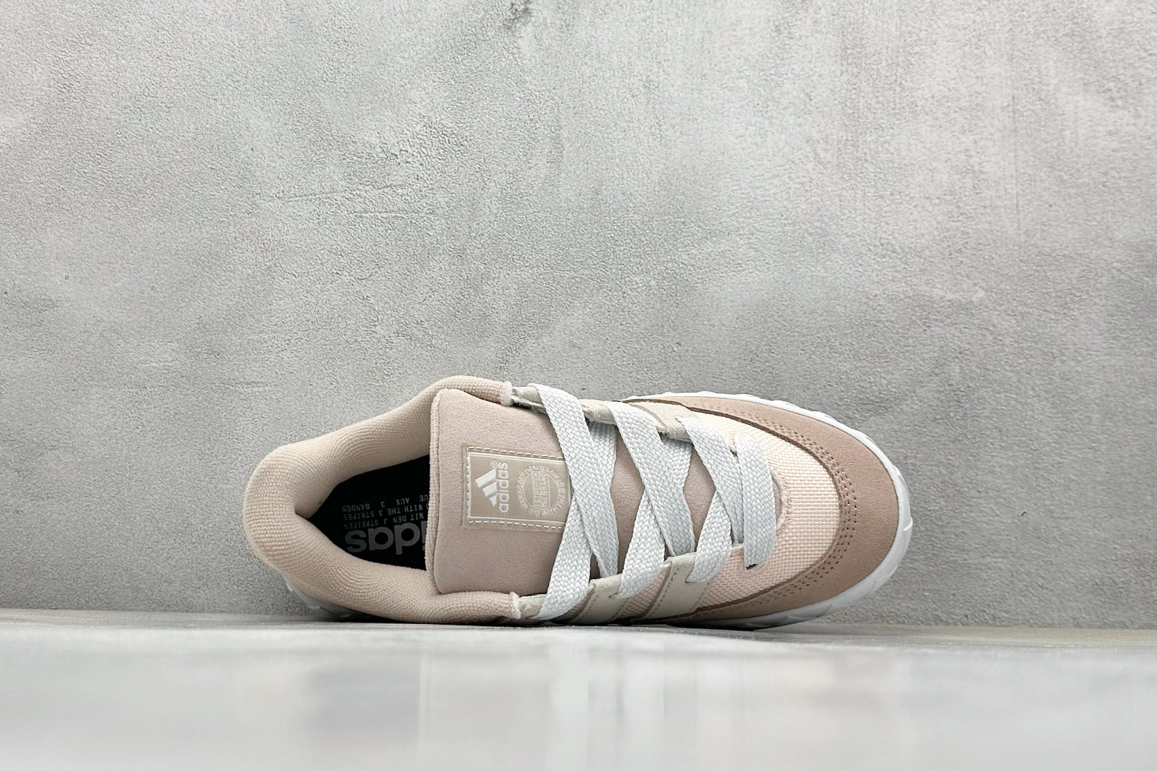 TG版 Adidas Adimatic Low 马蒂奇系列低帮 复古鲨鱼面包鞋运动休闲滑板板鞋 HQ6909