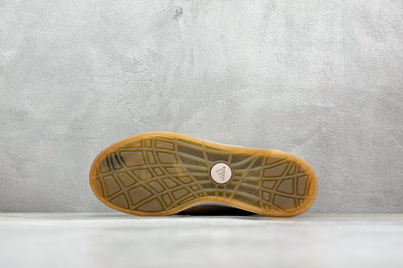 TG版 Adidas Adimatic Low 马蒂奇系列低帮 复古鲨鱼面包鞋运动休闲滑板板鞋 HQ6909