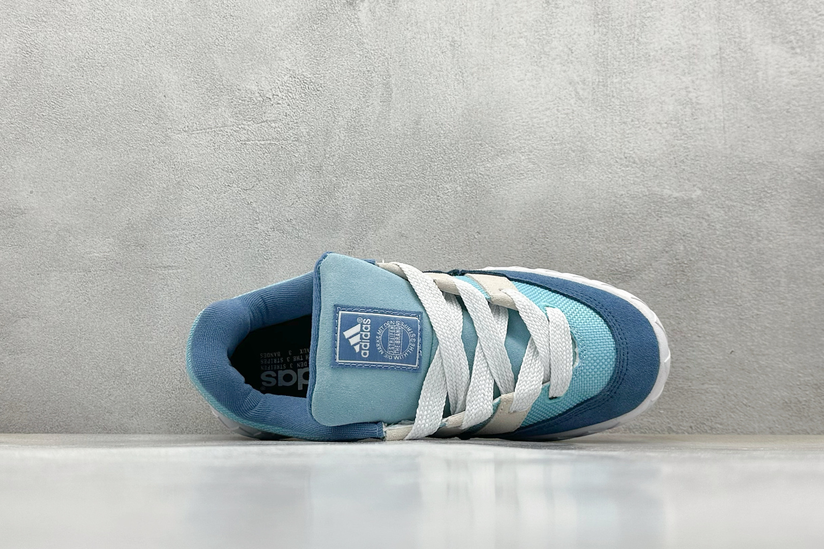 TG版 Adidas Adimatic Low 马蒂奇系列低帮 复古鲨鱼面包鞋运动休闲滑板板鞋 HQ6908