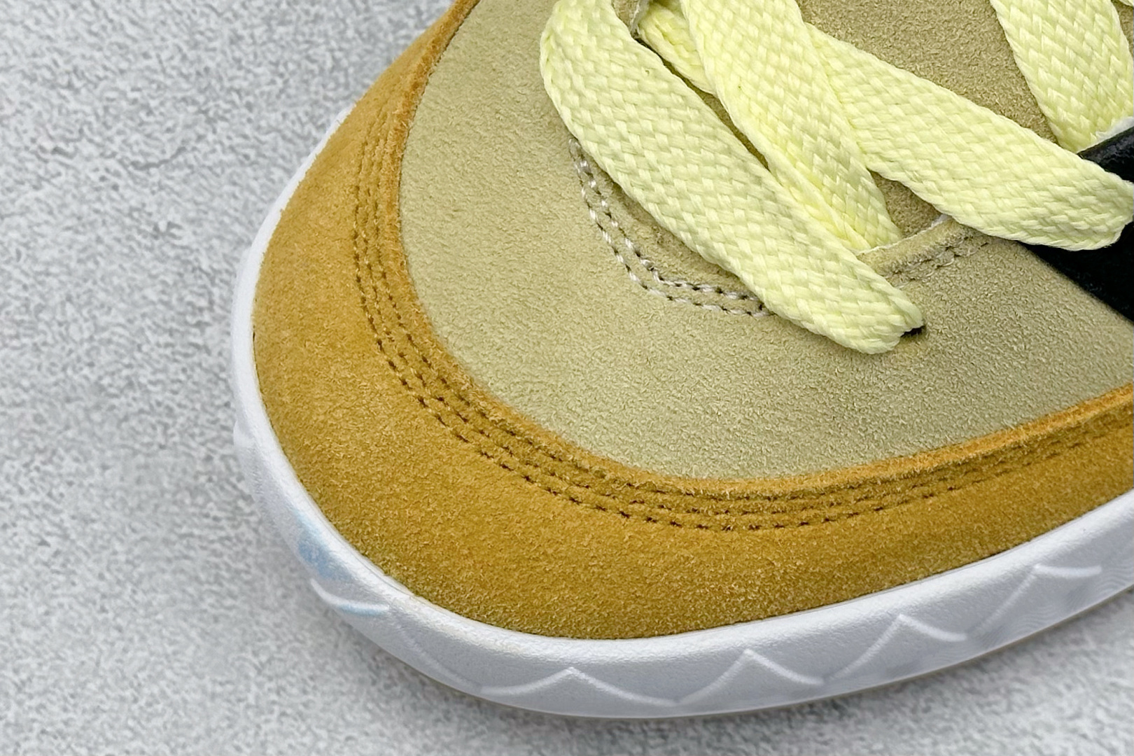 TG版 Adidas Adimatic Low 马蒂奇系列低帮 复古鲨鱼面包鞋运动休闲滑板板鞋 IF0513
