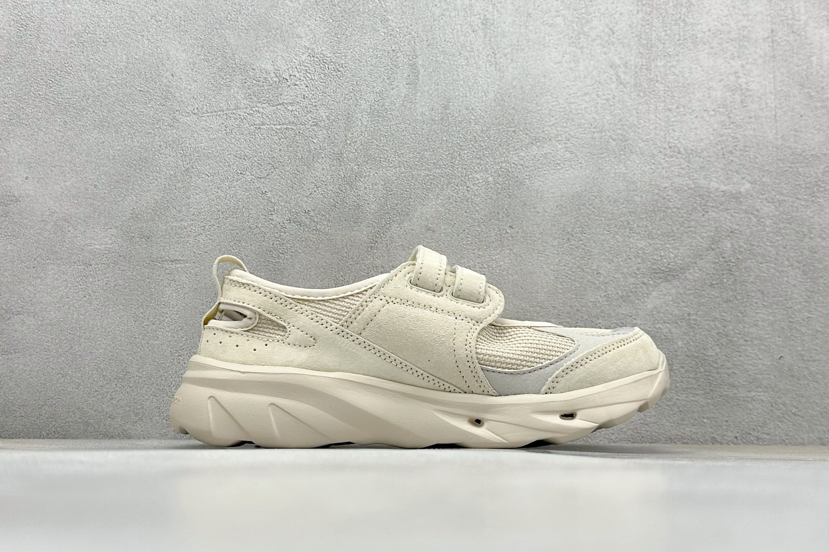 180 New Balance 公主鞋 玛丽珍网面拼接魔术贴凉鞋 SD2203