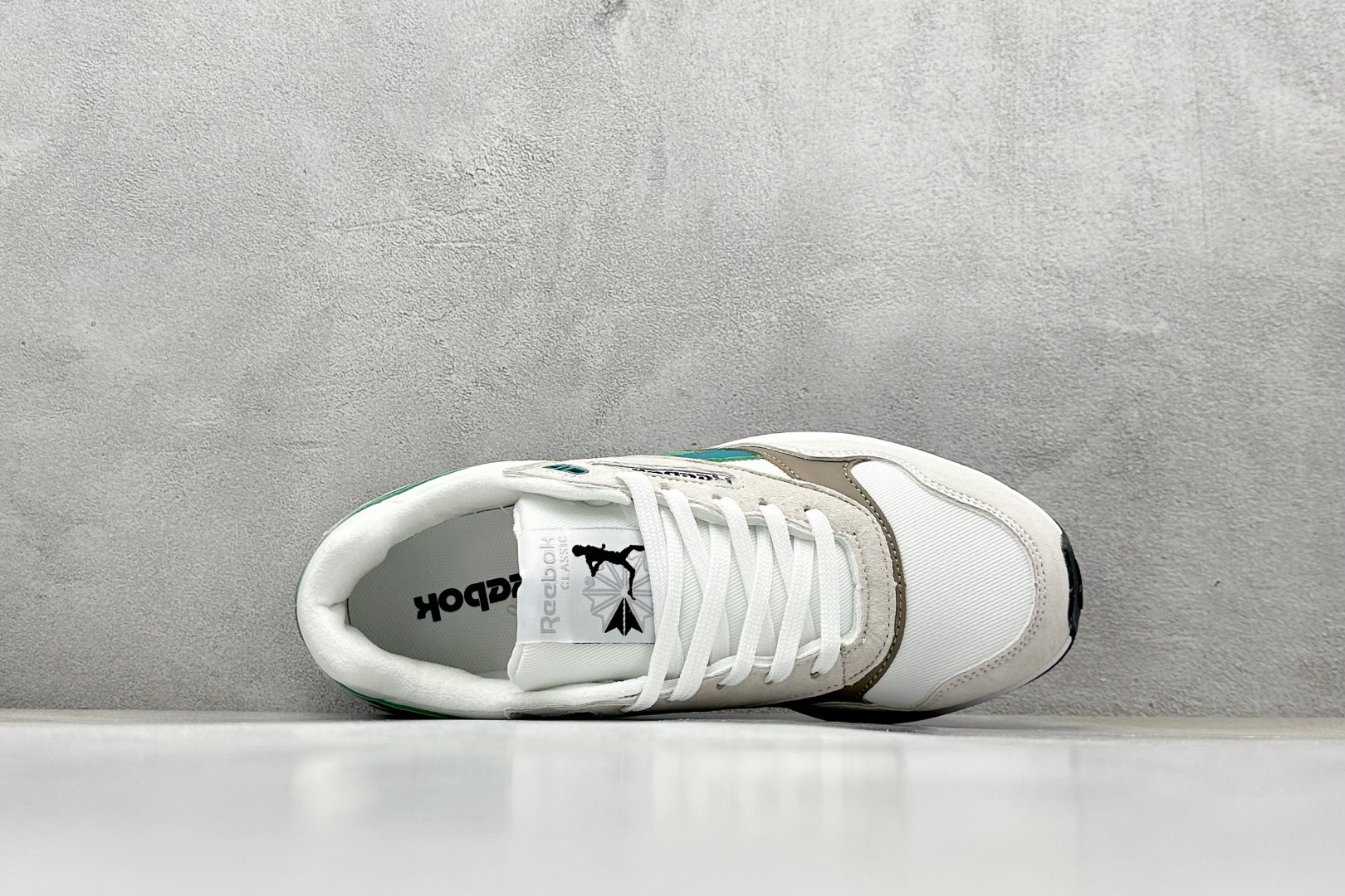 Reebok Classic Harman Ripple 防滑透气 低帮休闲跑步鞋 锐步复古潮流街头低帮休闲板鞋 25351975