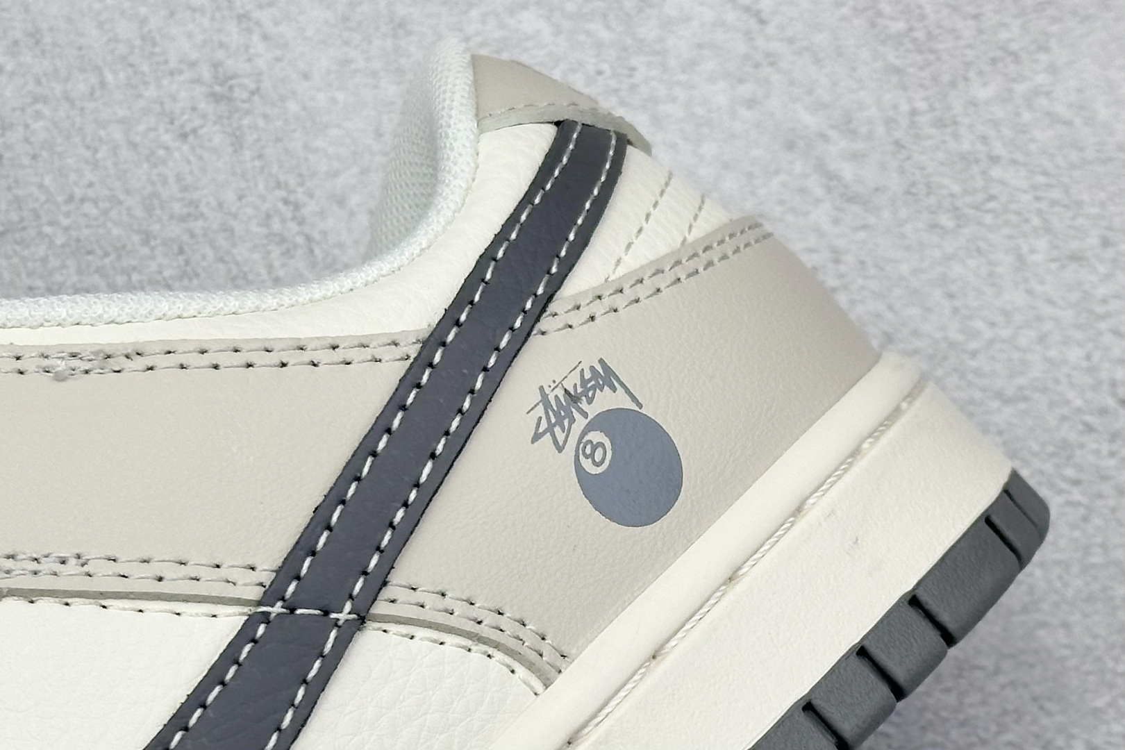Nike SB Dunk Low x Stussy 米白小勾 XF8698-085