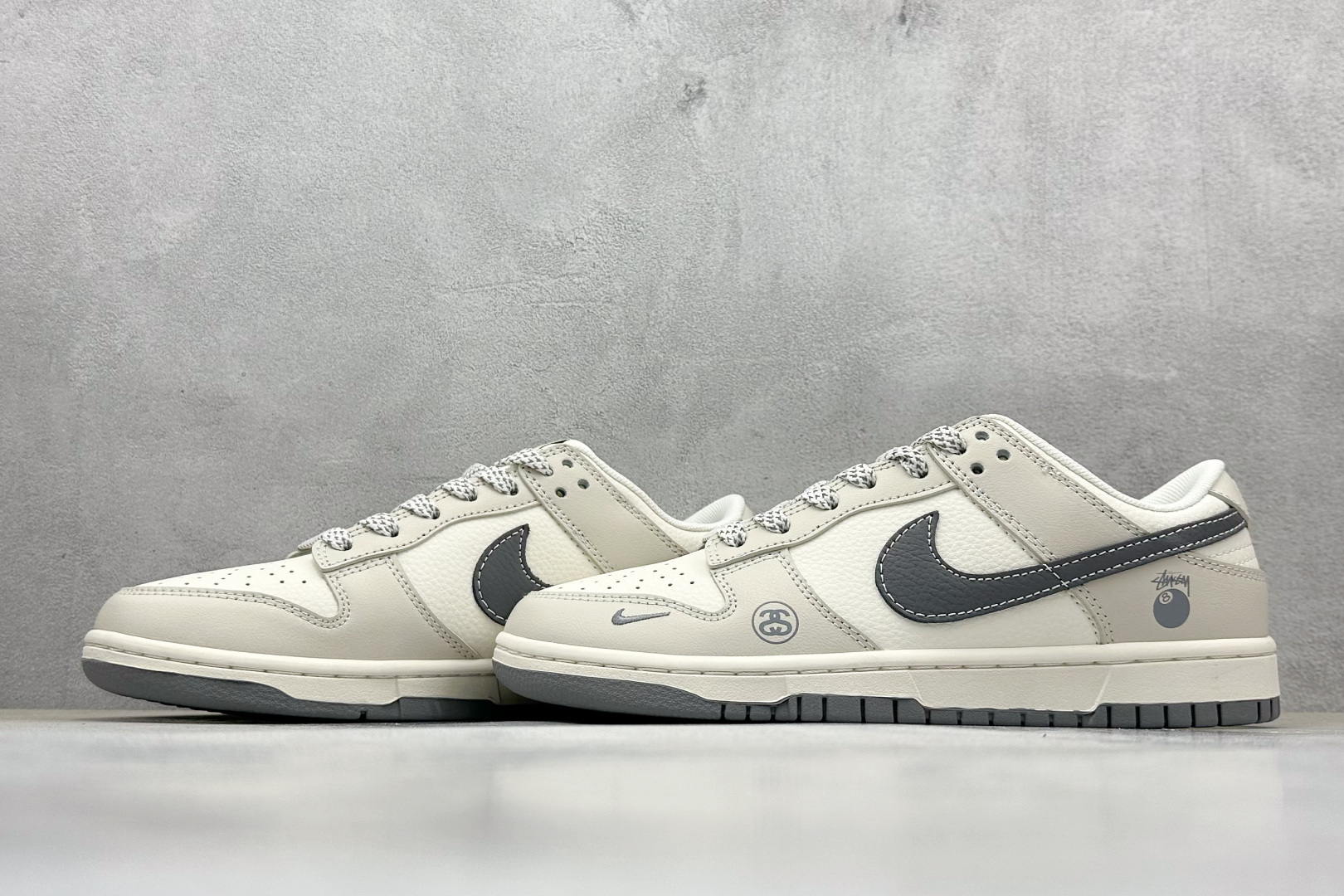 Nike SB Dunk Low x Stussy 米白小勾 XF8698-085
