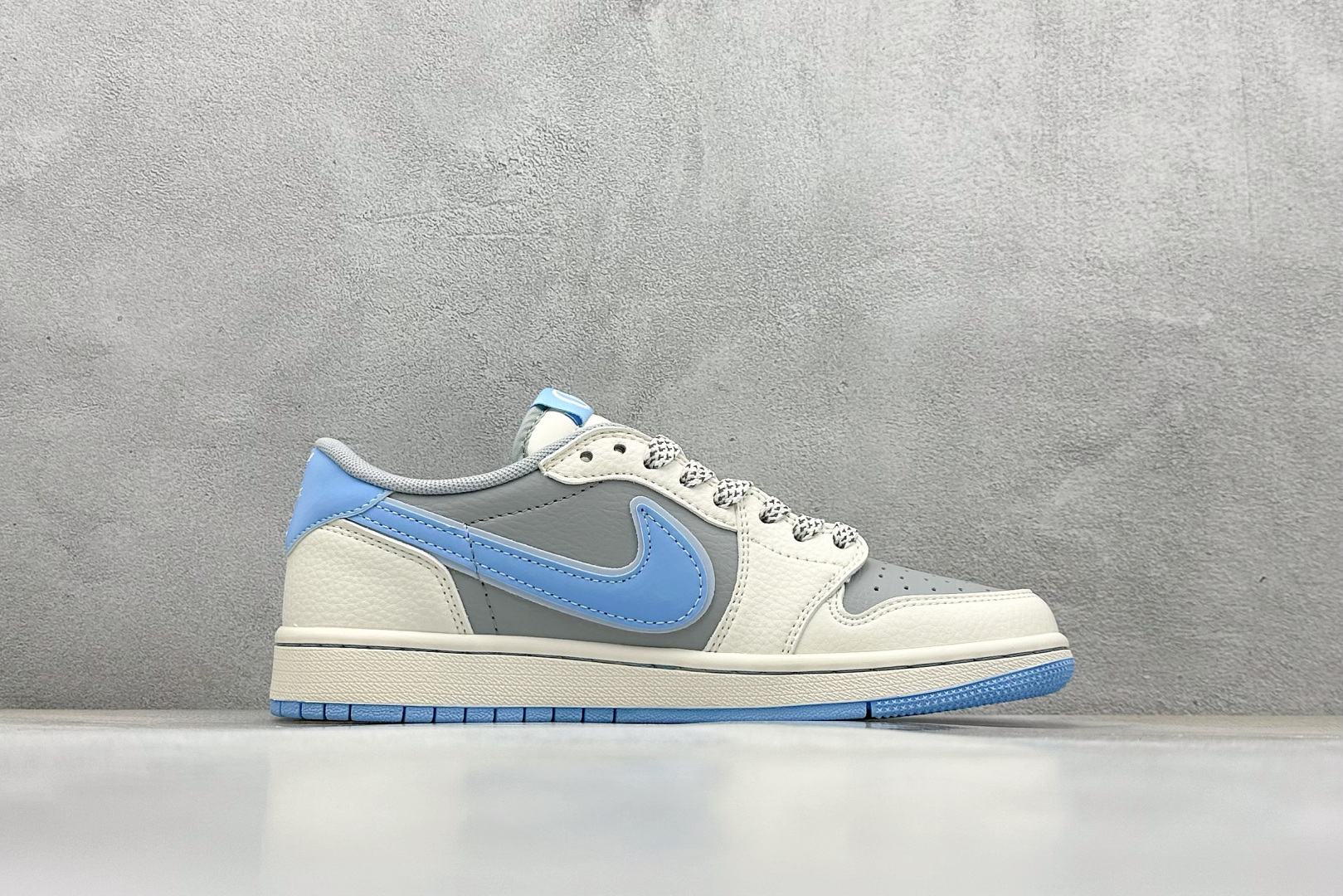 Travis Scott x Nike Air Jordan 1 Low x GUCCI Air Jordan 1 Low 反转白蓝灰小钩满天星倒钩 HS8068-008