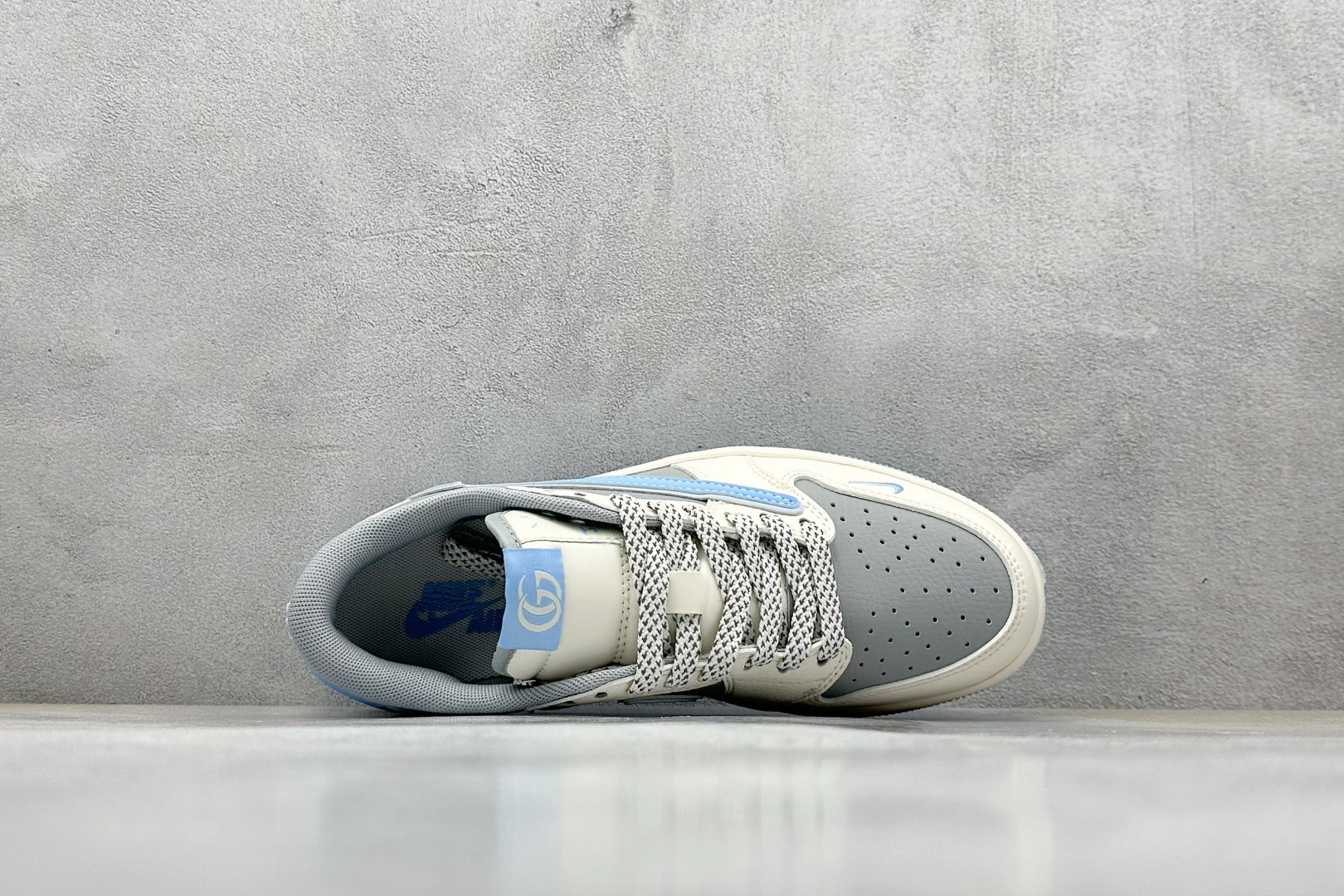 Travis Scott x Nike Air Jordan 1 Low x GUCCI Air Jordan 1 Low 反转白蓝灰小钩满天星倒钩 HS8068-008