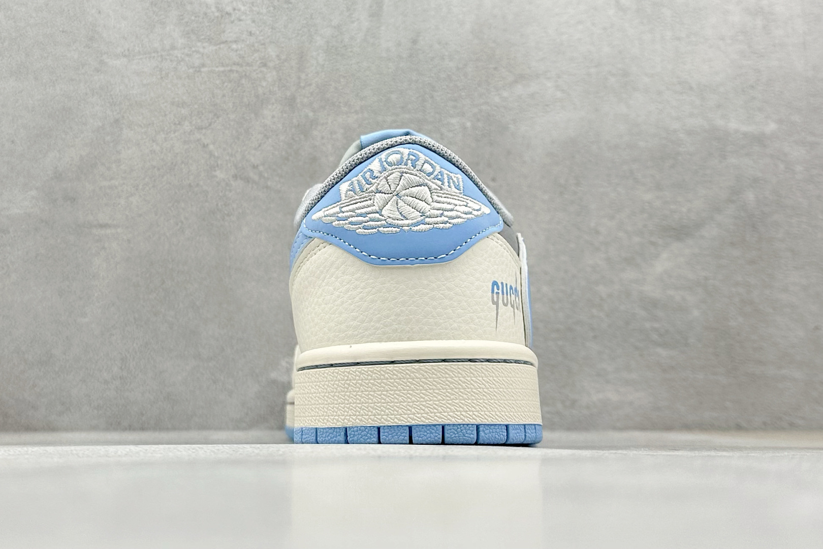 Travis Scott x Nike Air Jordan 1 Low x GUCCI Air Jordan 1 Low 反转白蓝灰小钩满天星倒钩 HS8068-008