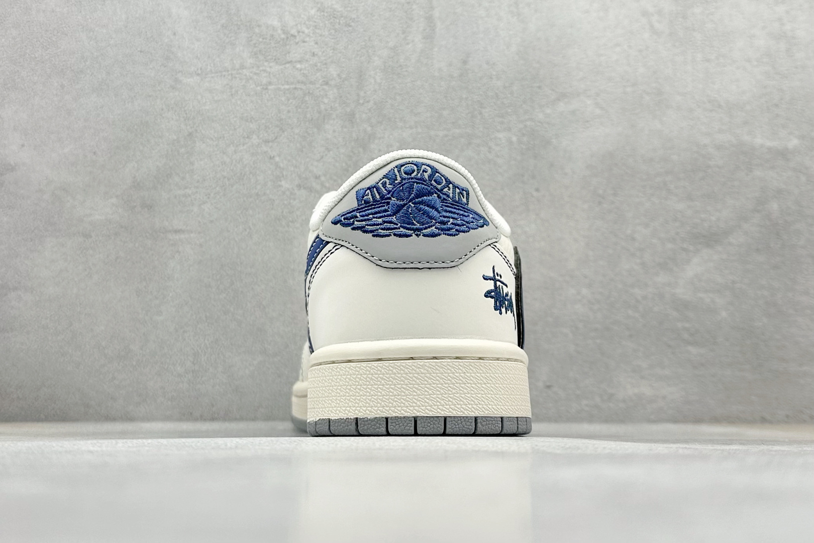 Travis Scott x Nike Air Jordan 1 Low x Stussy Air Jordan 1 Low 反转白蓝灰小勾满天星倒钩 HS8068-005