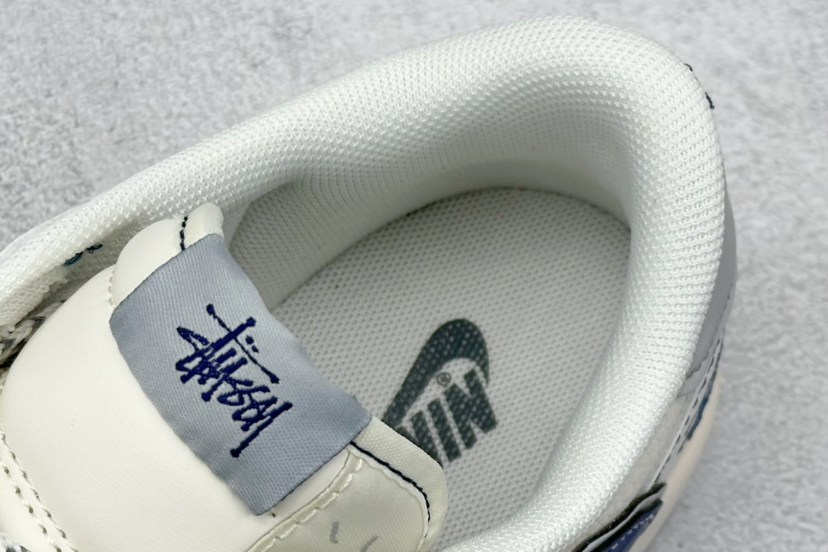 Travis Scott x Nike Air Jordan 1 Low x Stussy Air Jordan 1 Low 反转白蓝灰小勾满天星倒钩 HS8068-005