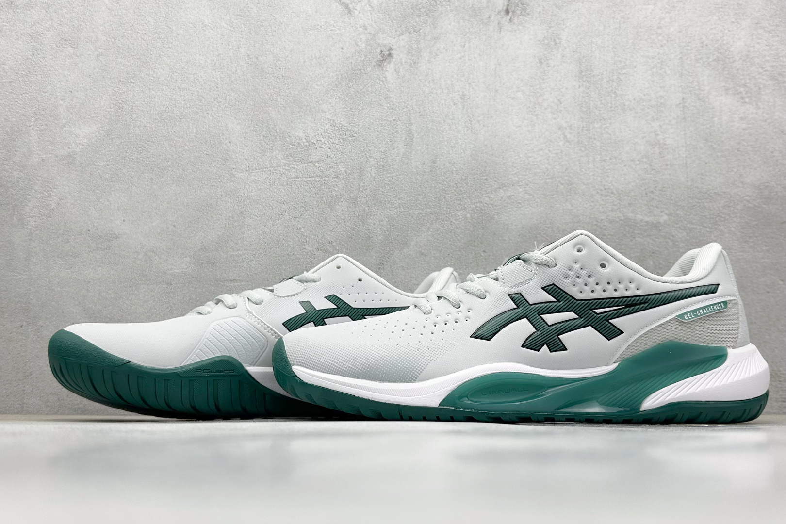 200 ASICS亚瑟士GEL-CHALLENGER 缓震防滑网球鞋 1041A510-006
