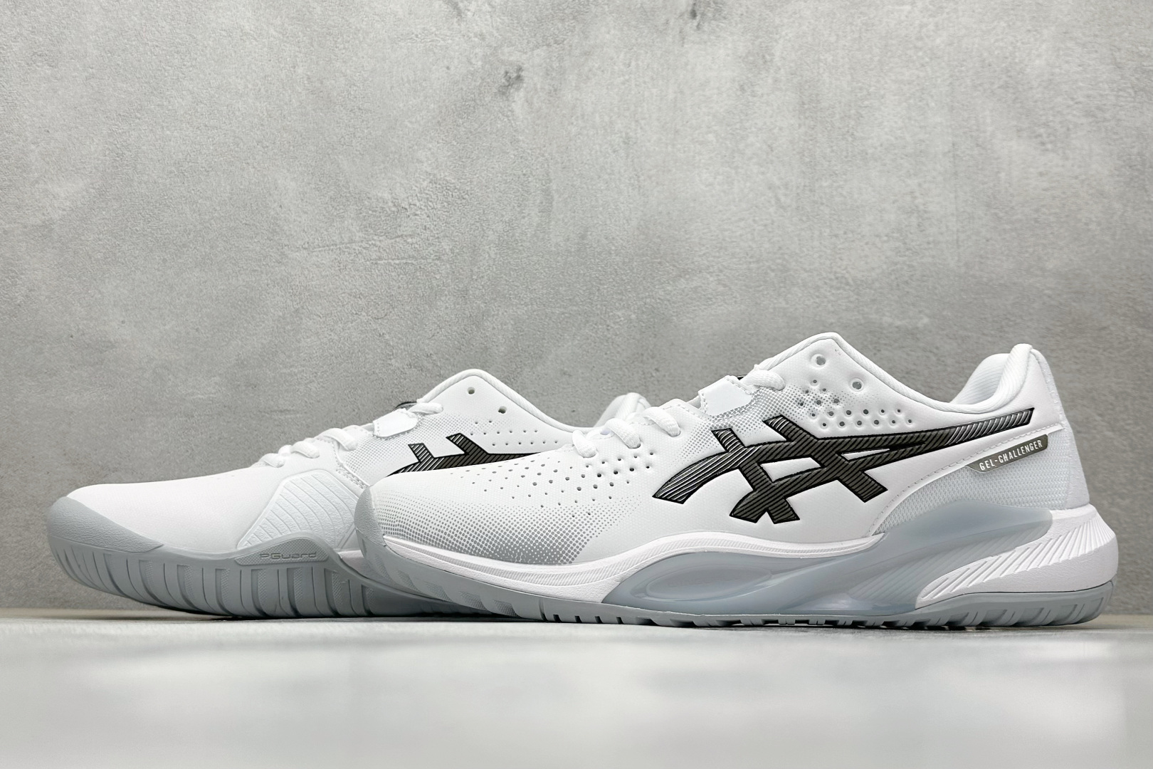 200 ASICS亚瑟士GEL-CHALLENGER 缓震防滑网球鞋 1041A510-001