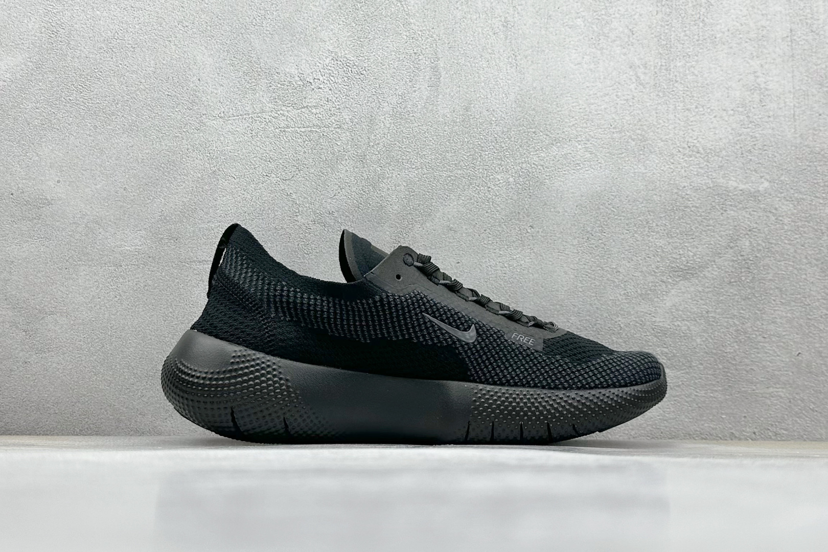 Nike Free 2025 耐克新款飞织面 透气缓震运动跑鞋 HF1078-001