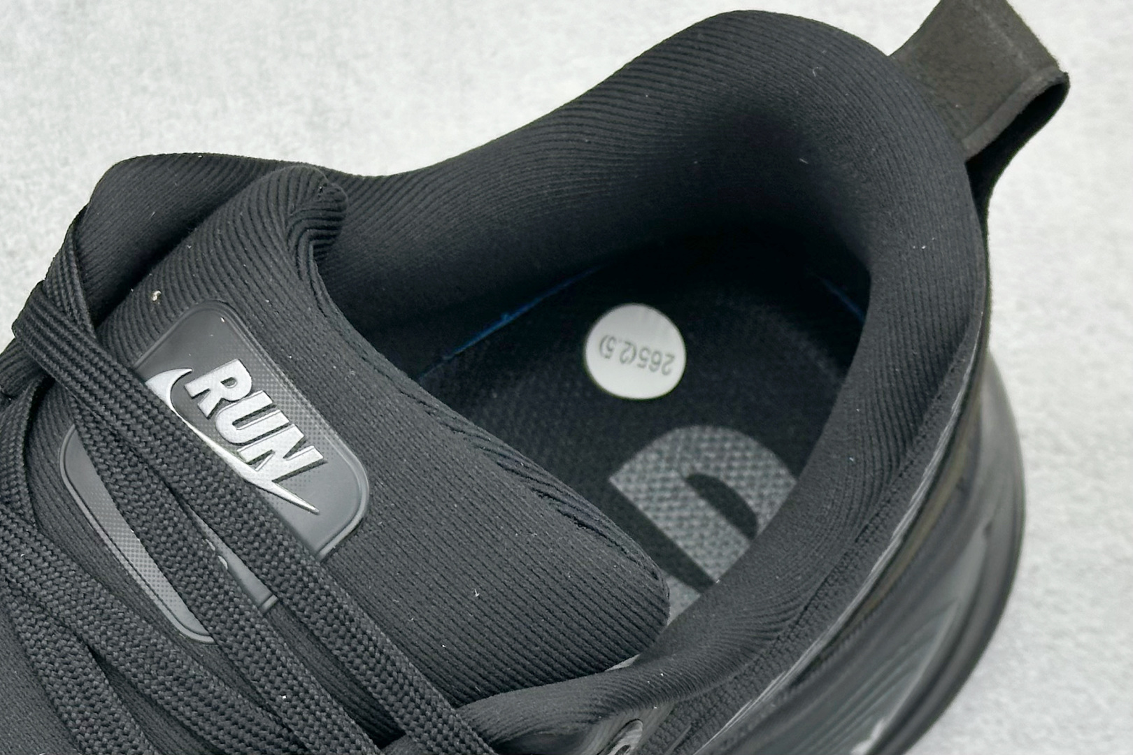 RS版 NK Zoom VOMERO 18 轻量跑鞋 耐克网透面气 训跑练步鞋 HM6803-005