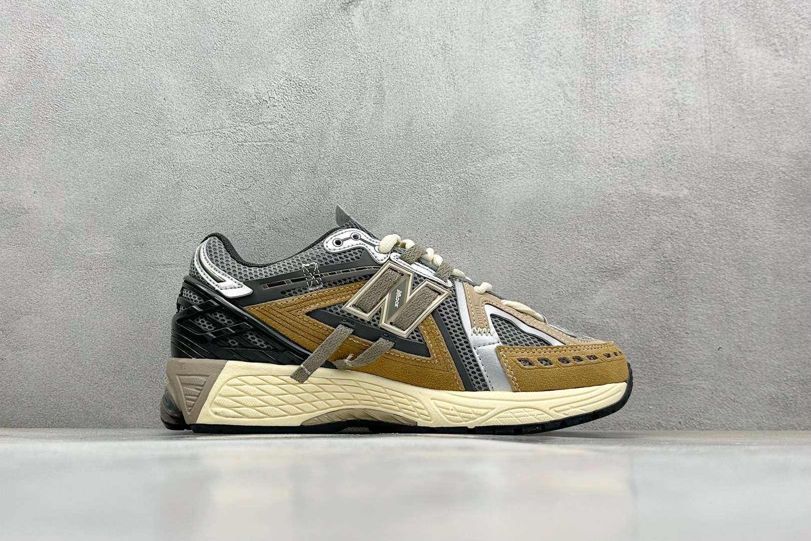 RA版 New Balance M1906系列 复古单品宝藏老爹鞋款 U1906AA
