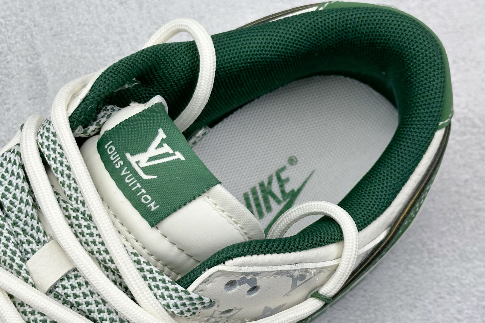 Nike SB Dunk Low LV联名 绑带绿勾 周年高端定制 低帮休闲板鞋 DM6868-103