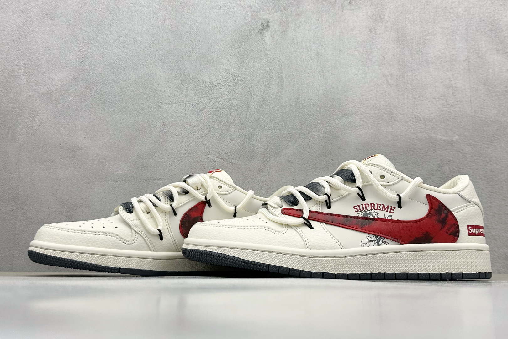 Travis Scott x Fragment Design x Air Jordan 1 Low OG SP AJ1 Supreme联名 红黑勾抽绳 低帮文化休闲板鞋 DM6868-109