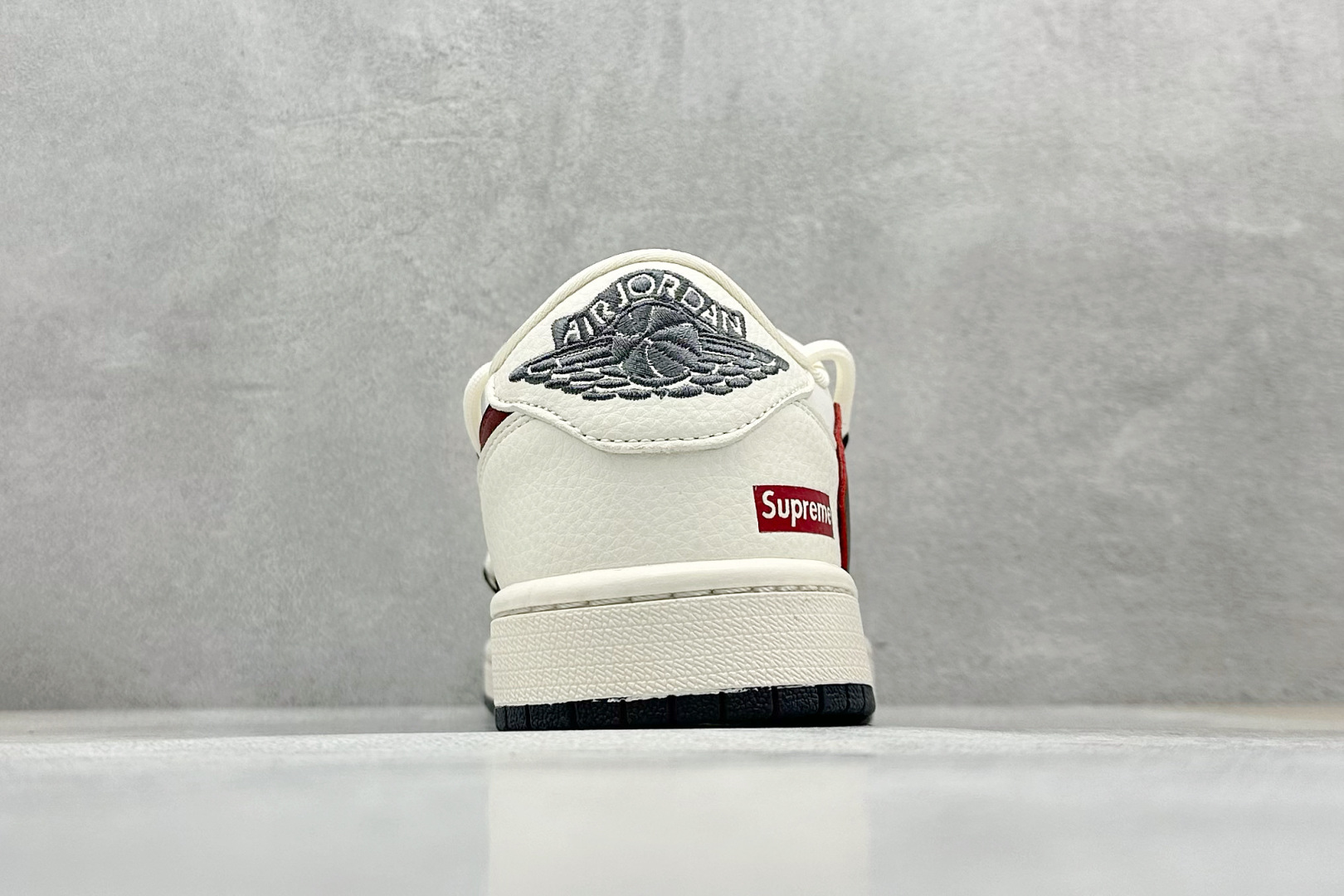 Travis Scott x Fragment Design x Air Jordan 1 Low OG SP AJ1 Supreme联名 红黑勾抽绳 低帮文化休闲板鞋 DM6868-109
