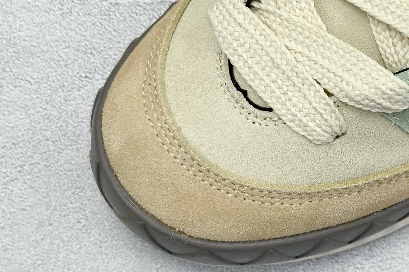 TG版 Adidas Adimatic Low 马蒂奇系列低帮 复古鲨鱼面包鞋运动休闲滑板板鞋 IG6022
