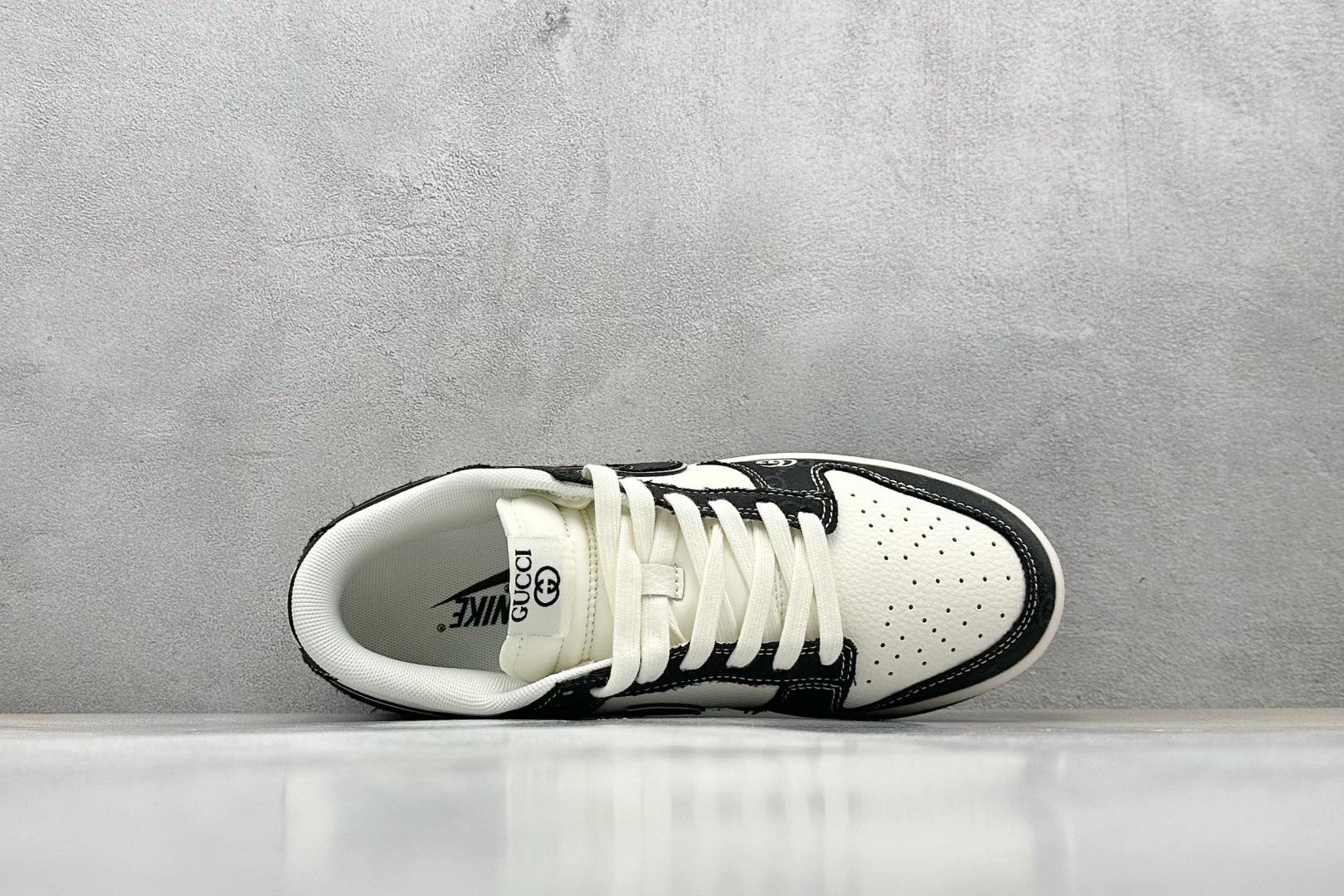  
Nike SB Dunk Low x GUCCI  黑白
纯原大厂出品 极力推荐
原装头层材料 独家