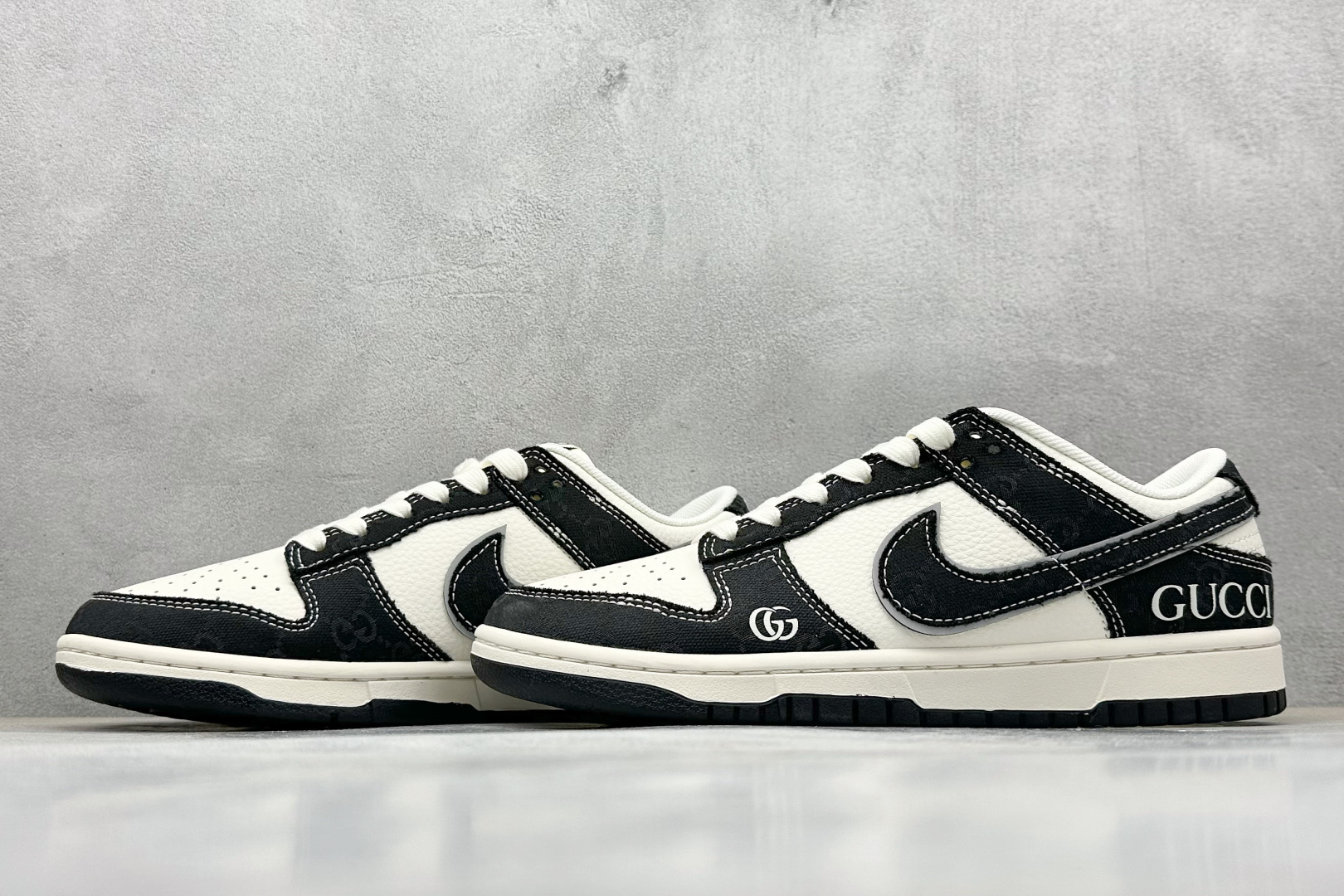  
Nike SB Dunk Low x GUCCI  黑白
纯原大厂出品 极力推荐
原装头层材料 独家