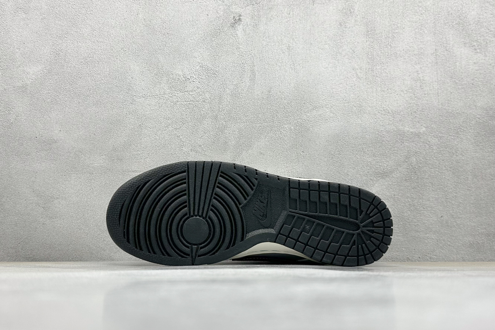  
Nike Dunk Low Retro 小米联名 Su7-Ultra
低帮休闲板鞋 
#原楦头原纸板