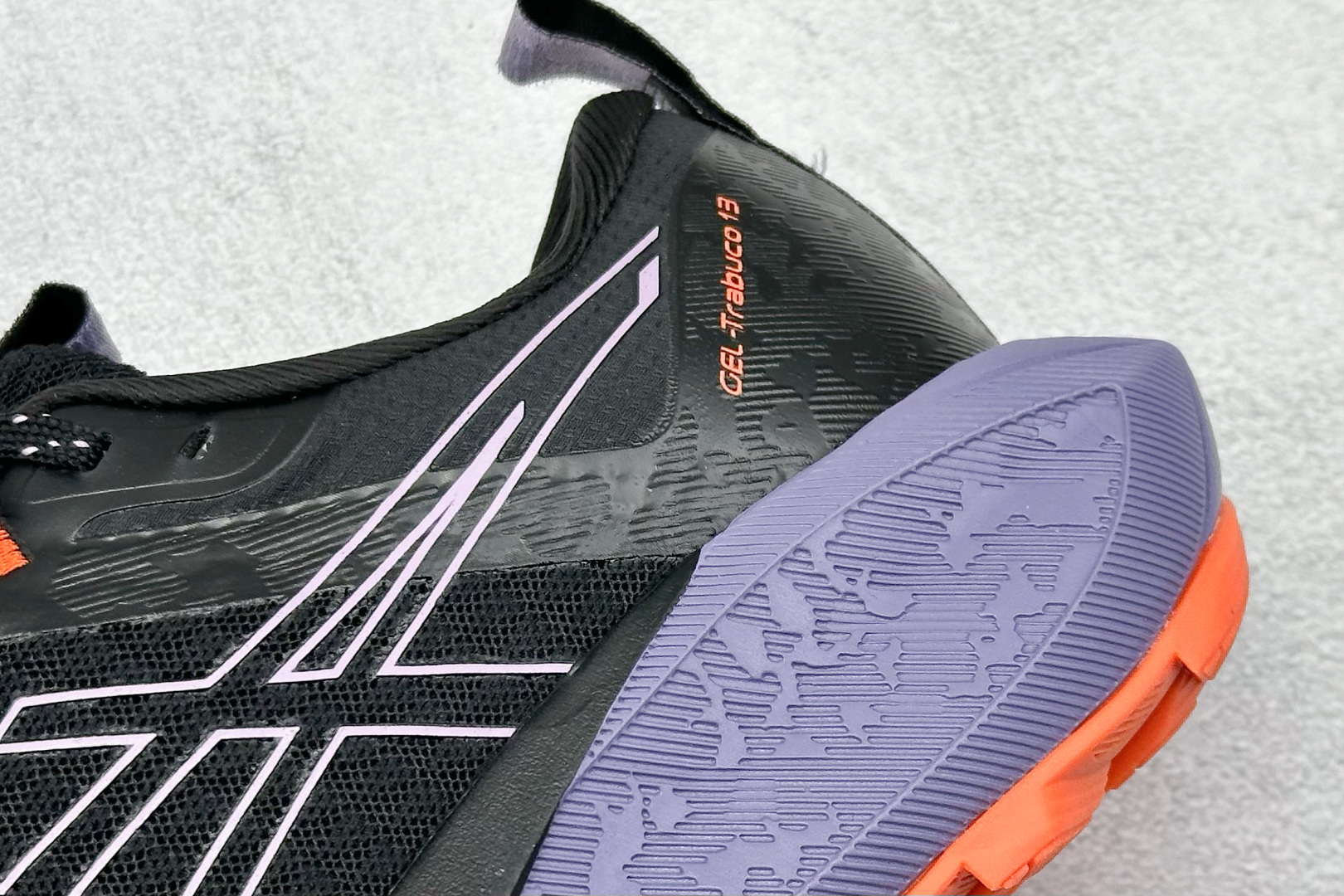  
Asics Gel-Trabuco 13 亚瑟士复古透气休闲鞋缓震男子耐磨跑步鞋
#鞋面采用无缝线