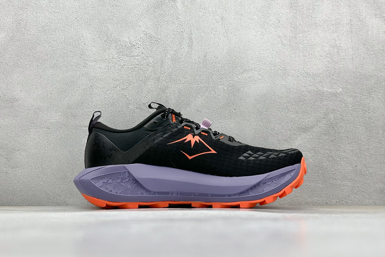 
Asics Gel-Trabuco 13 亚瑟士复古透气休闲鞋缓震男子耐磨跑步鞋
#鞋面采用无缝线