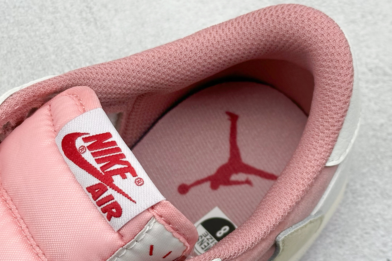 终端放店
F性价比 Travis Scott x Air Jordan AJ1 Low OG SP T