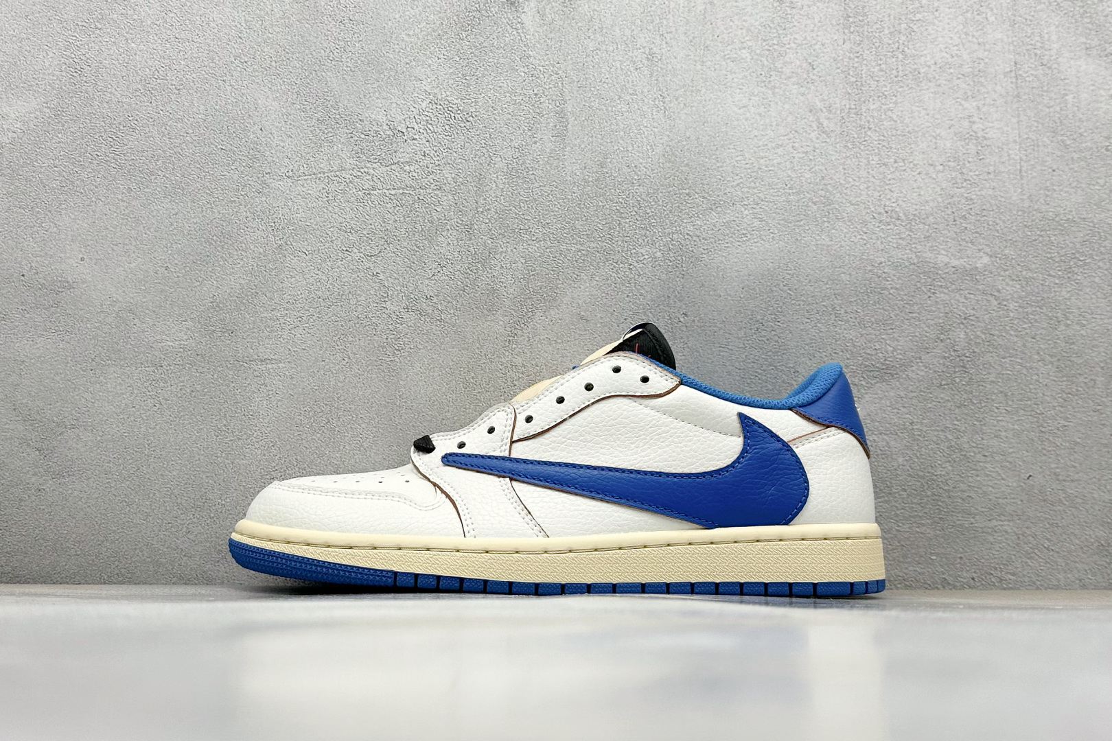 终端放店
F性价比 Travis Scott x Air Jordan AJ1 Low OG SP T