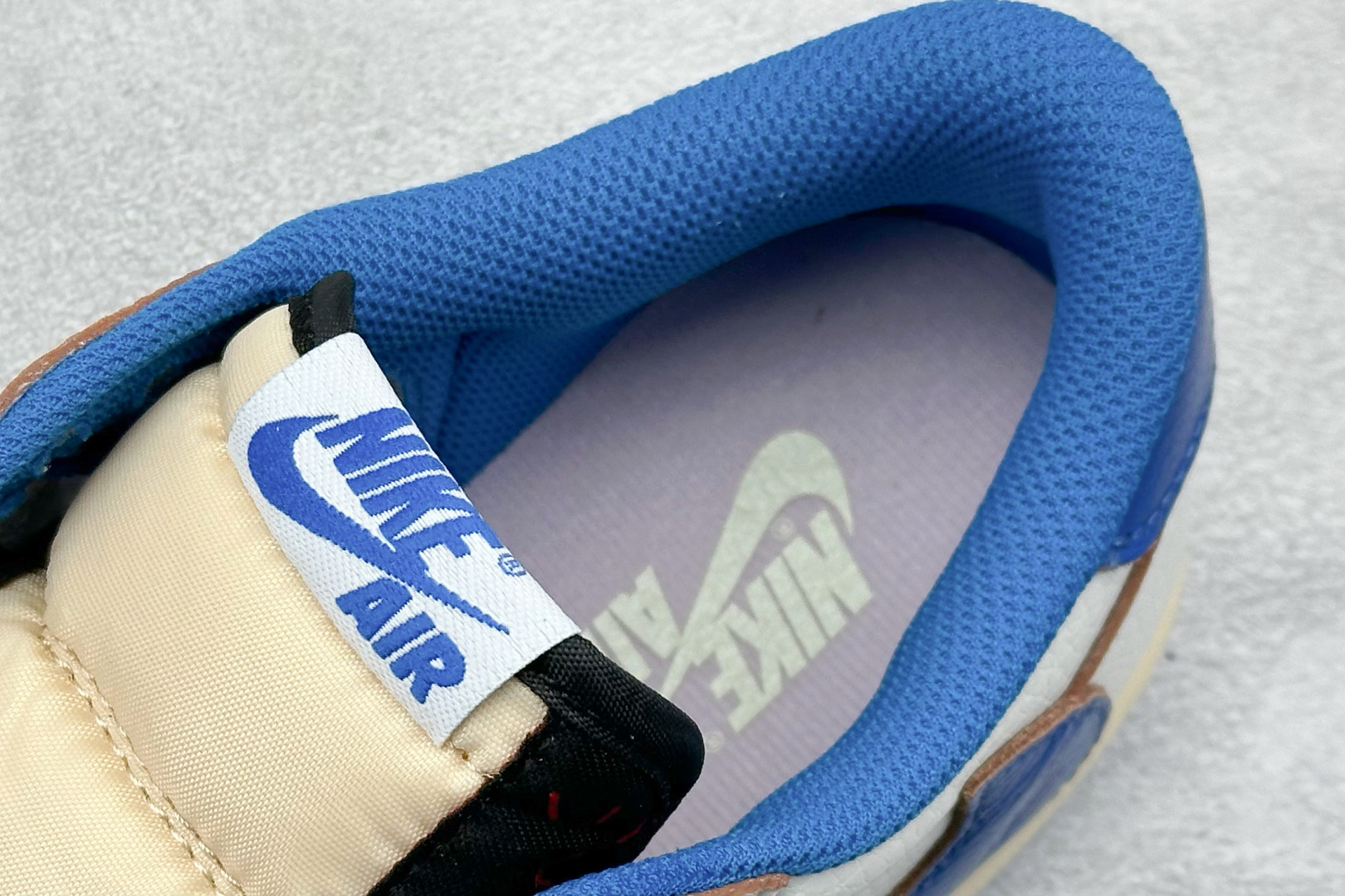 终端放店
F性价比 Travis Scott x Air Jordan AJ1 Low OG SP T