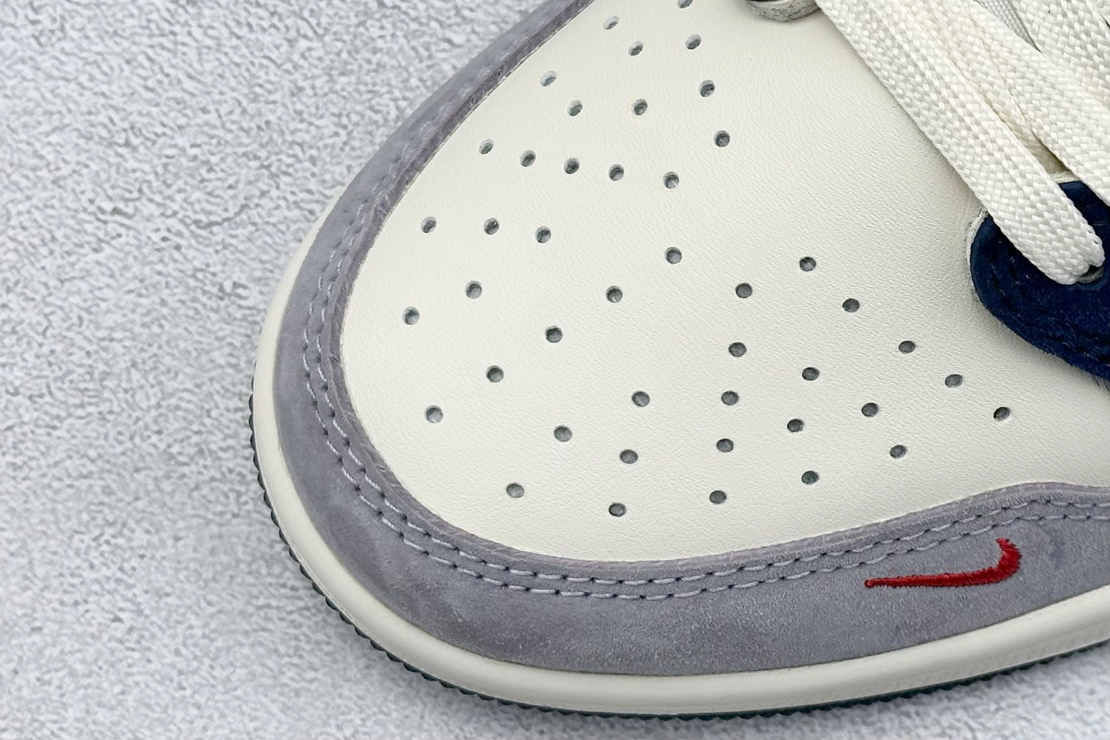 Travi Scott x Nike Air Jordan 1 Low x GUCCI Air Jordan 1 Low 反转米蓝红倒钩 DM7866-039