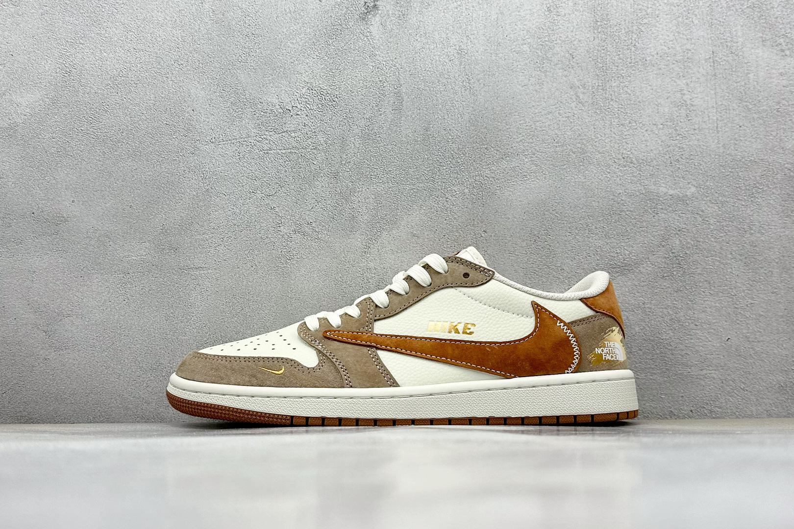 终端放店
XC版 Travis Scott x Fragment Design x Air Jorda