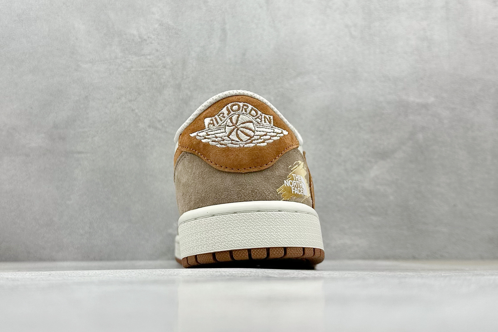 终端放店
XC版 Travis Scott x Fragment Design x Air Jorda
