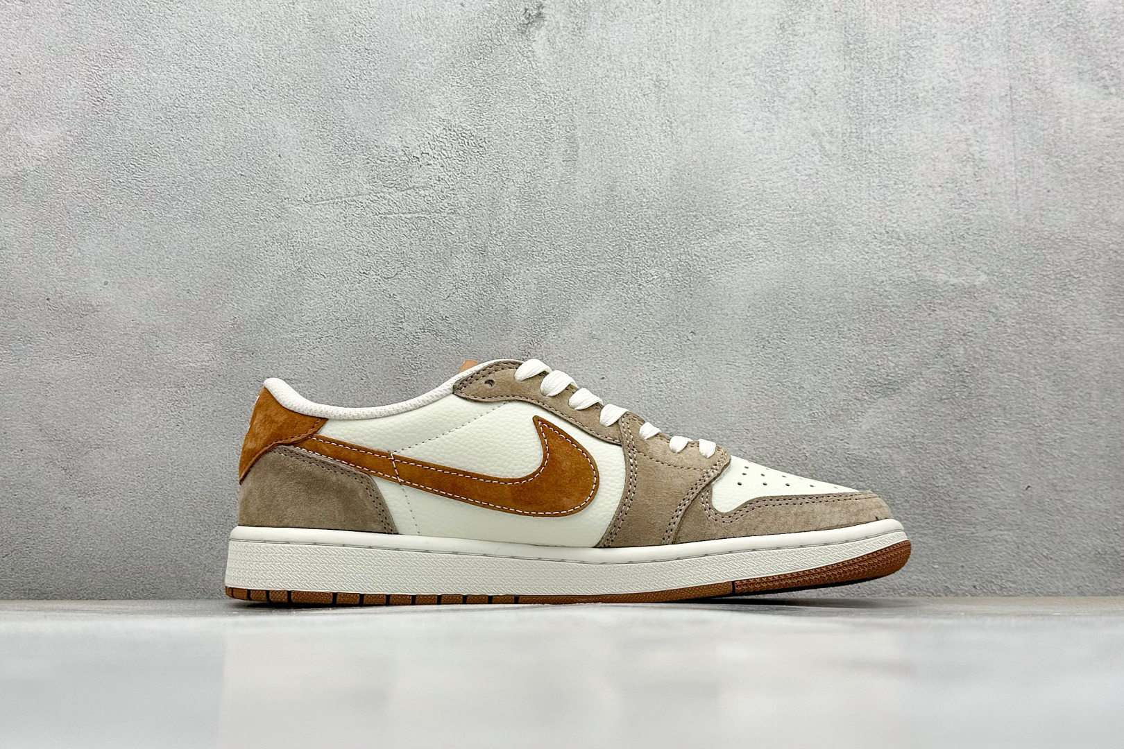 终端放店
XC版 Travis Scott x Fragment Design x Air Jorda