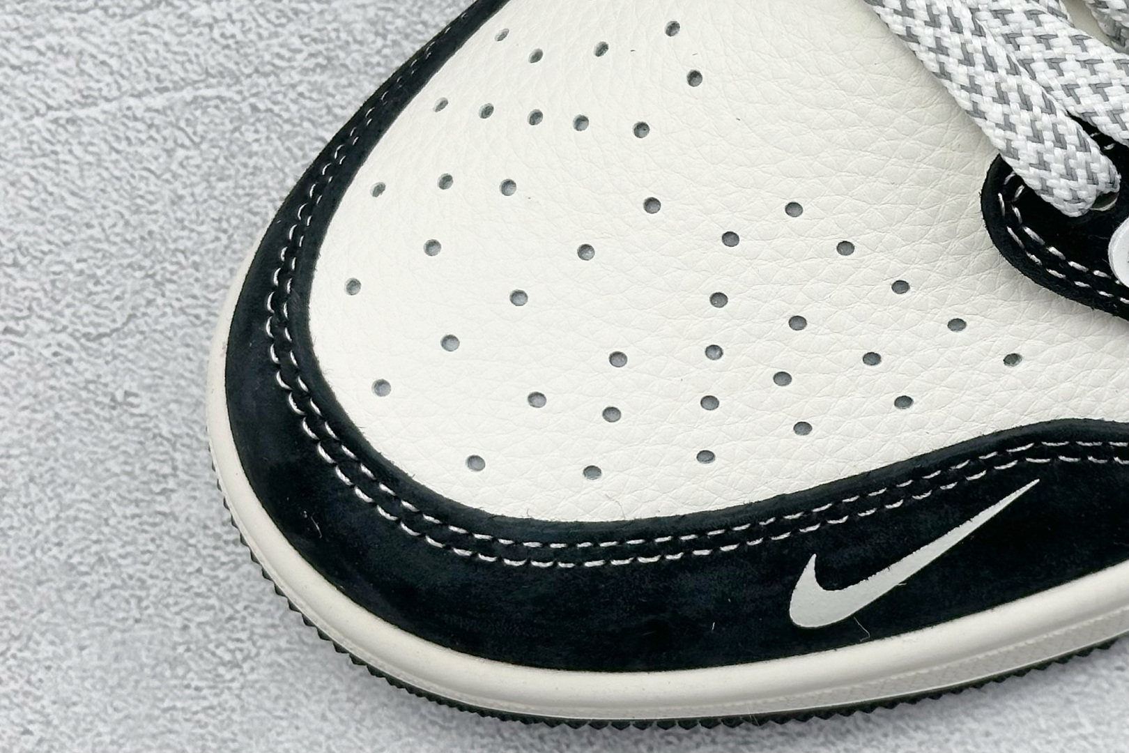 终端放店
XC版 Travis Scott x Fragment Design x Air Jorda