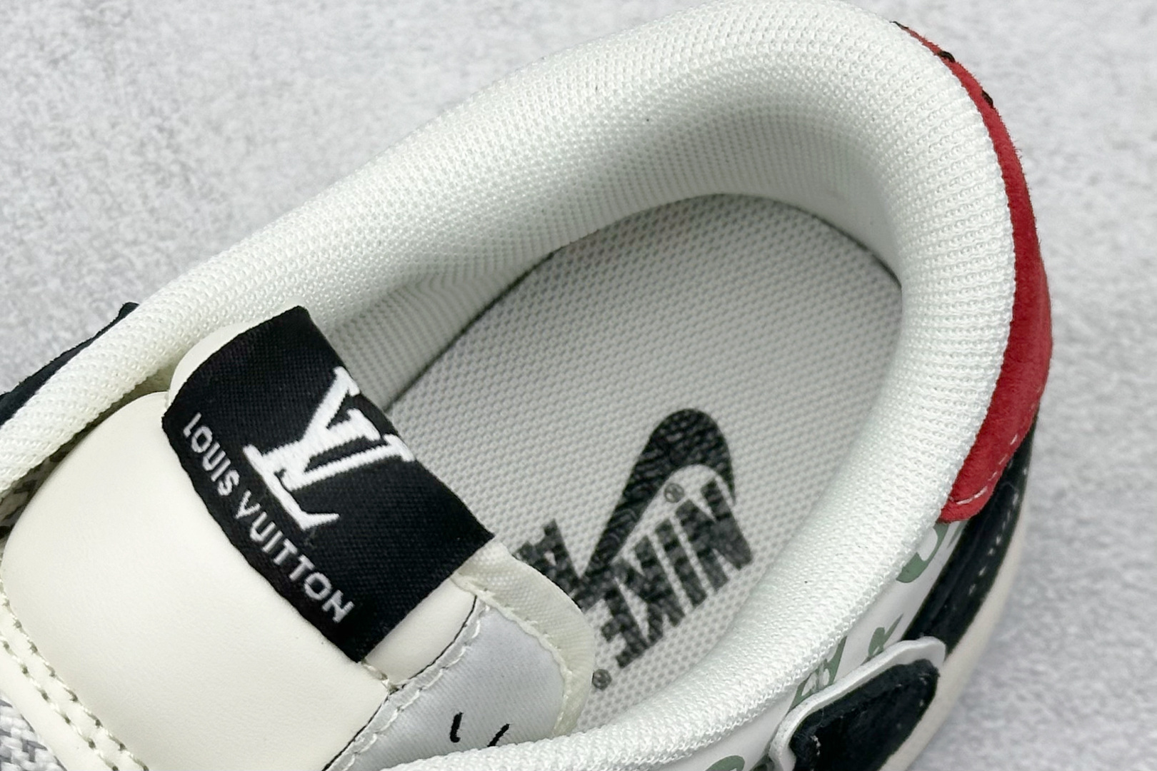 终端放店
XC版 Travis Scott x Fragment Design x Air Jorda